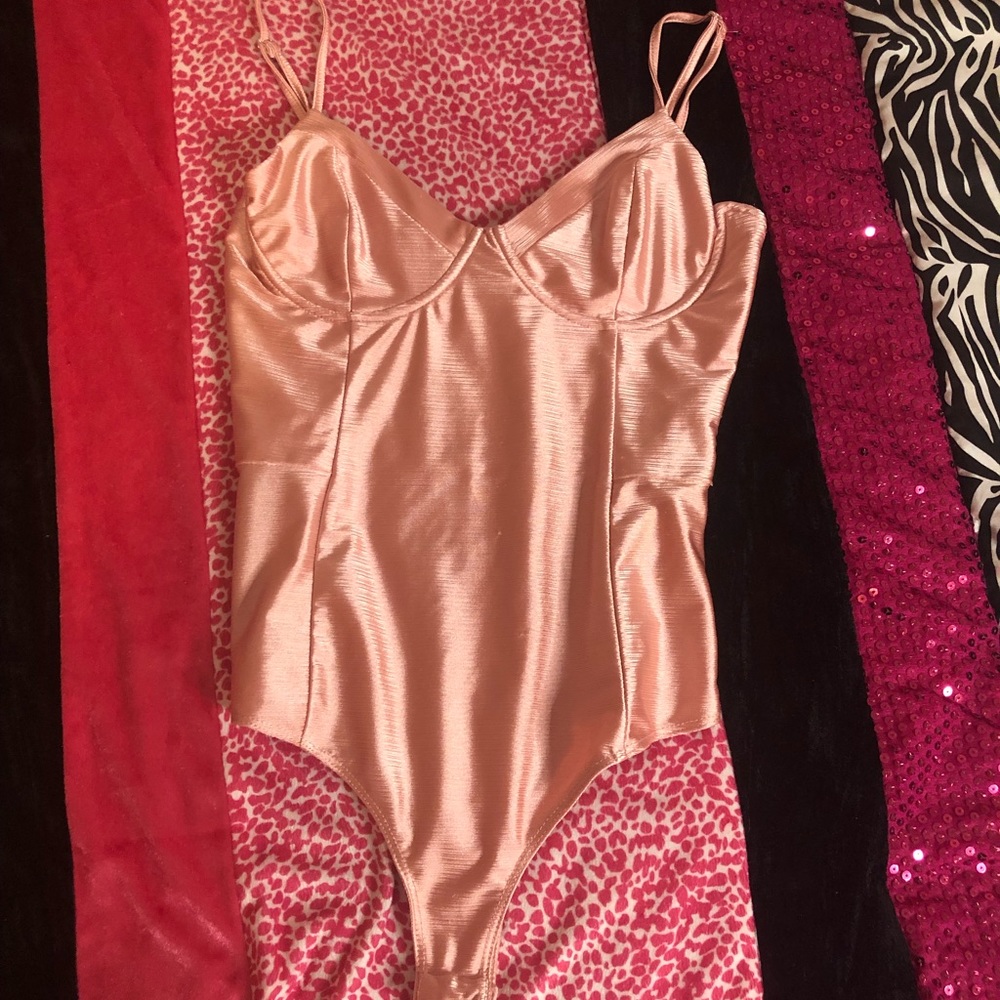 Blue Blush, Small bodysuit, Pink colour